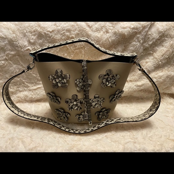 Authentic Michael Kors Miranda - Picture 2 of 7